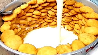 sharma ji ke dahi bhalle || शर्मा जी ने पूरे दिल्ली को दीवाना बनाया हुआ है 😱 street food India