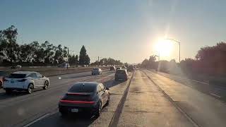 BONITO  ATARDECER  A LA HORA DEL TRAFICO