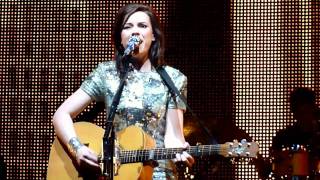 Amy MacDonald - Spark / Live @ Neue Messe Dresden 12.11.2010