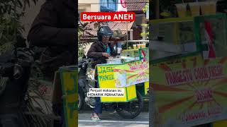 Bersuara ANEH penjual makanan menarik perhatian #shorts #viral #unique