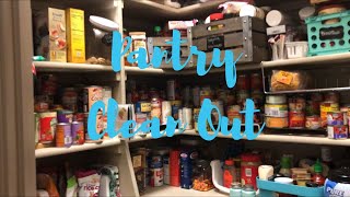 Clean With Me| Pantry Clean Out| Vlogtober Day 23