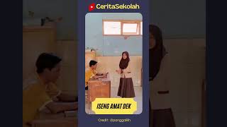 Iseng amat dek 😁 #sekolah #anaklucu #ceritasiswa #belajar #joget (sumber : @panggaliiih)