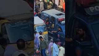 Sunday  bird market main police ehkar ne Danda mar diya 😱😱 #birdsmarket #beepdottv