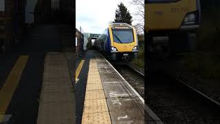 331105 passes through Salwick station