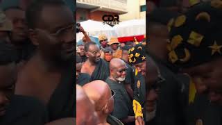 Akufo Addo shakes hands with cheddar