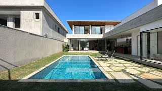 Casa Alto Padrão Novíssima e Moderna no condomínio Jardim Acapulco Guarujá