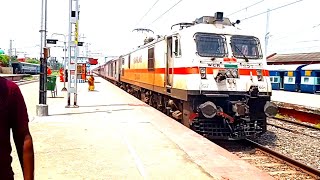 Happy 24th birthday Poorva Express | Journey Compilation | pt DD Upadhyaya junction to patna | I R