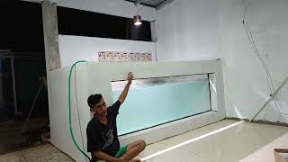 Test Isi Air kolam kaca 3 meter. Untung ada kramik!