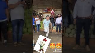 chavorucos bailando  música disco