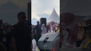 Bunda fauzana konser bersama adella