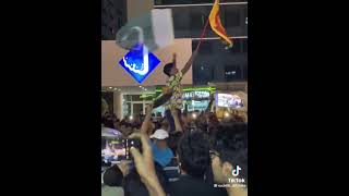 #Srilankan waving 🇵🇰🇱🇰 flags together after defeating 🇮🇳 #srilanka_pakistan_dosti #india #cricket