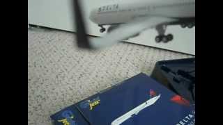 Delta 767-300ER unboxing