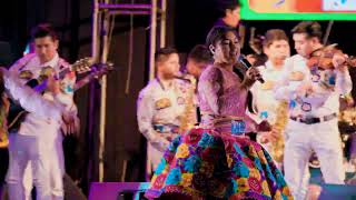 MARIFLOR GÓMEZ Y ORQUESTA  COMPLEJO SANTA ROSA : HUAYLAS ME ILUSIONASTE