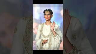 Sonam Kapoor Beautiful Pictures 🖼️🖼️ WhatsApp Stutas |