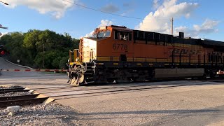 BNSF 6778 West Intermodal Train Through Bay City, WI (6/2/2024)