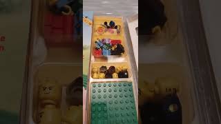 Livro de Lego que ensina a fazer stop motion e tem vários cenários e bonecos #lego #stopmotion