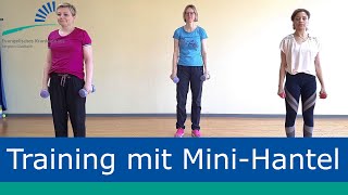 Ambulante Rehabilitation: Training mit Mini-Hantel