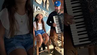 Maria Rita Vaqueira cantando com o papai #donademim #anacastela #edyrvaqueiro