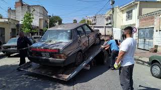 Levantamiento de vehículos: se retiraron dos autos abandonados