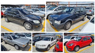 Carros populares na feira