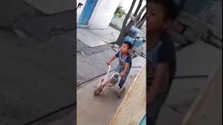 | “De piedraaa”, niño canta "Castillos" de Amanda Miguel a todo pulmón y se viraliza en TikTok 🎶