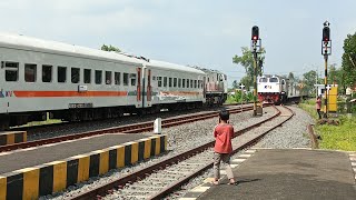 PERSILANGAN 2 KERETA ANTAR PROVINSI