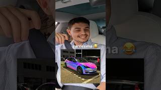 Signore anziano vs Tesla arcobaleno