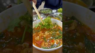 Tóp mỡ chưng cà chua ăn với rau sống. 10 điểm #food