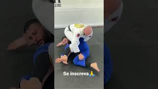 Pegue as costas se não consegue estourar a defesa da Kimura. @ivan_bjj