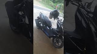 pcx 160 black & mette blue vs vespa 150