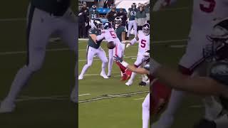 Dallas Goedert One Handed Catch Against Giants 🥶🥶 #shorts #nfl #viral #eagles #dallasgoedert