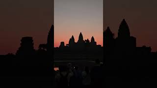 What a beautiful sun rises at "Ankor Wat" #siemreap #cambodia #travel #shots #viralvideo