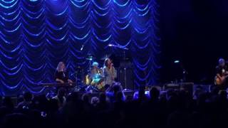 Go-Go's - Wrecking Ball (Miley Cyrus cover) Ravinia Festival 08/19/2016