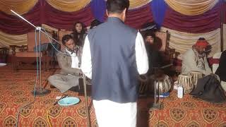 Muj ko ese sambalta hy koi Beautifull Gazal by sir Nasim shahid n Suneel Gill on tabla.