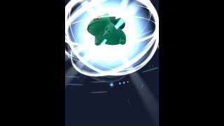 Pokemon Go evolving Bulbasaur into Venusaur