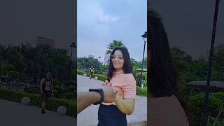 Central park me mili cute girl fir dekho kya huaa 😜🥰 #shorts #funny #ytshorts #trending #reaction