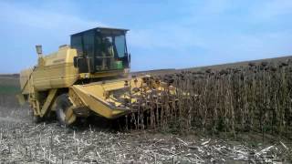 New holland 1550 Sunflower Harvest 2014