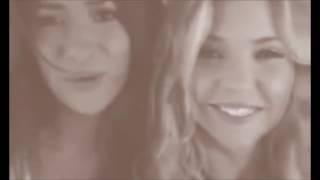 I don't care! I love it! // Shay Mitchell&Ashley Benson //