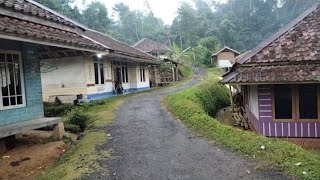 Seperti Inilah Suasana Pagi hari Dikampung Pasir Limus Dingin Berkabut Suasana Syahdu