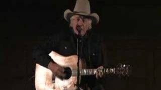 Ramblin' Jack Elliot - "Pastures of Plenty" (Woody's song)