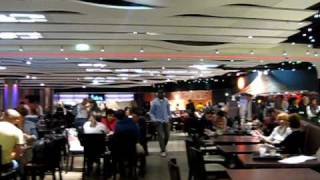 Louvre food court