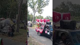 grup karnaval @kelurahangombong3809 di karnaval kecamatan