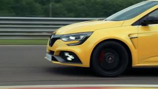 Renault MEGANE R.S. z 4 hydaulicznymi odbojnikami