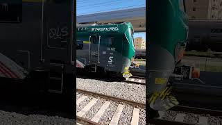 Treno cargo in partenza da Novara e stazioni Novara nord