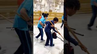 Cleaning The Masjid al Nabawi is Little Boys✨😍 #shortvideo #shortfeed #trendingshorts