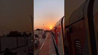 Ghar jaane ki khushi....  #train #home #travel #jodhpur