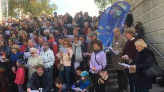 300 Menschen singen Europahymne in Bad Nauheim