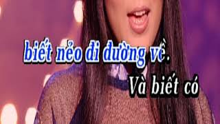 Tàu đêm năm cũ Karaoke Rồng Xanh