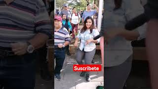 Josélito y Karla la chica de fuego del parque libertad 🇸🇻.