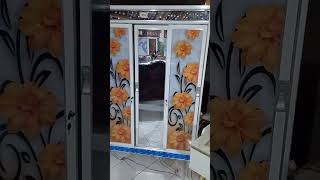 Lemari kaca 3 pintu sleding....cara pesan wa Admin;0859180393049